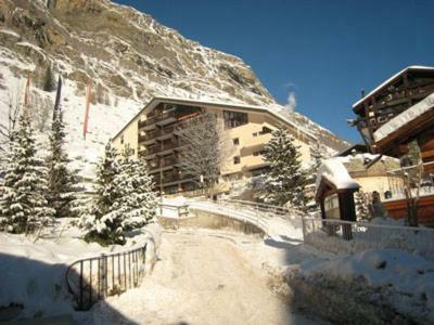 Ferienwohnung Zayetta Orange Cube Nr. 11A Zermatt Exterior foto