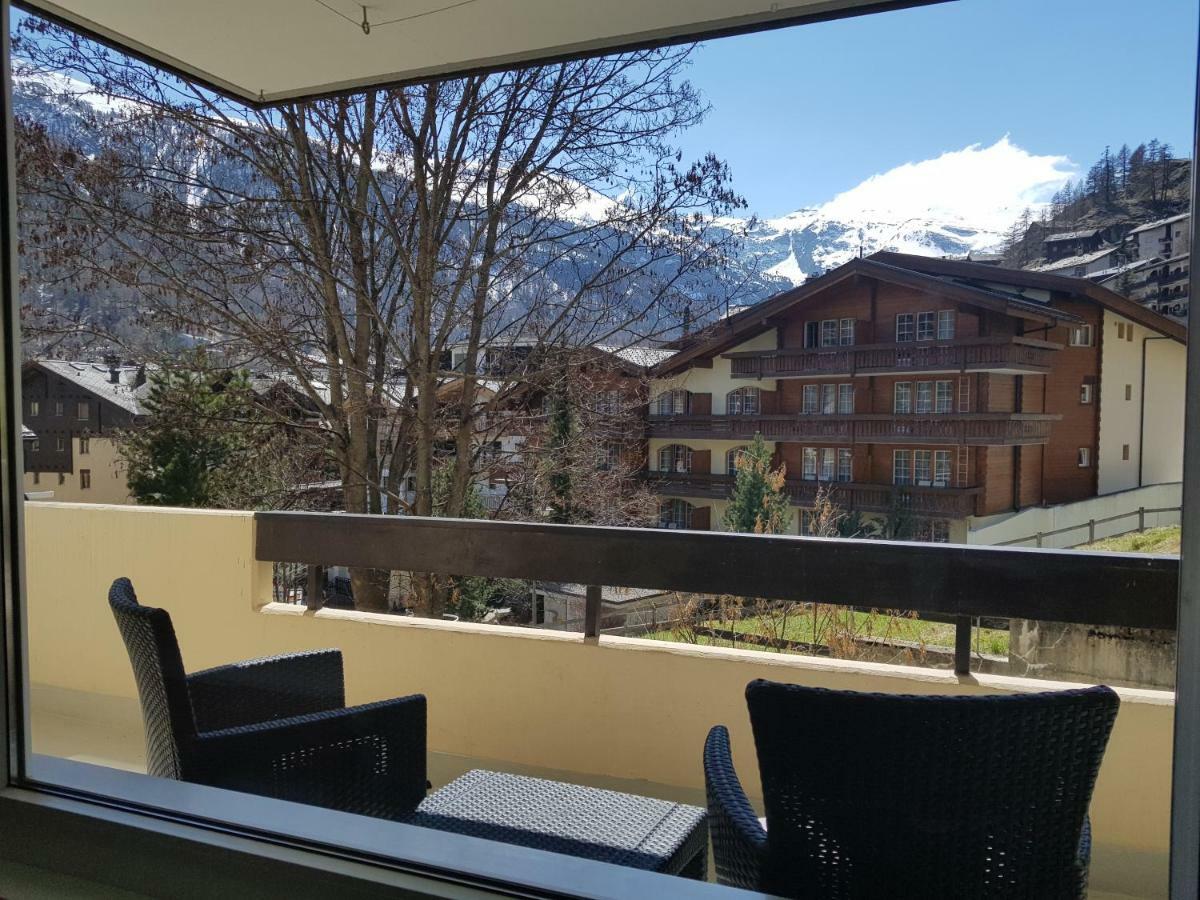 Ferienwohnung Zayetta Orange Cube Nr. 11A Zermatt Exterior foto