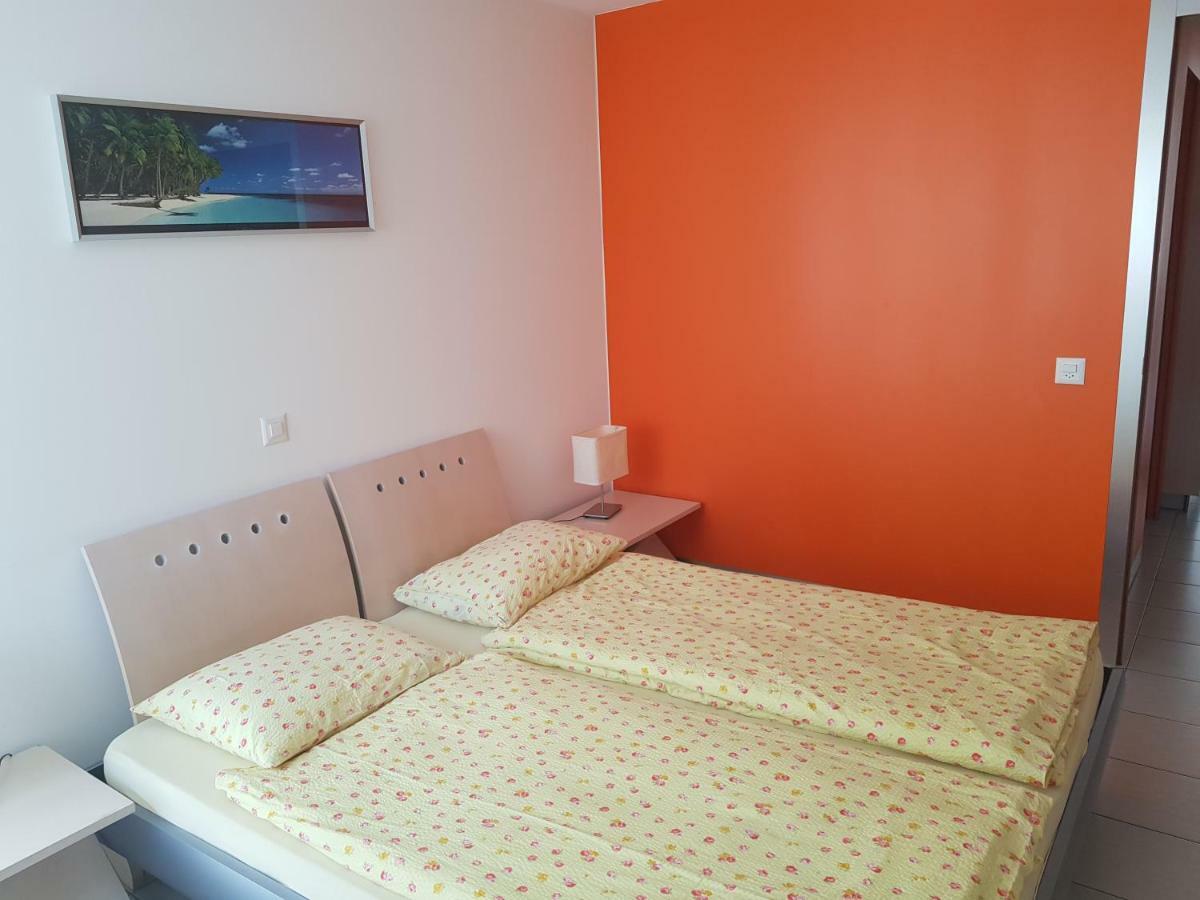 Ferienwohnung Zayetta Orange Cube Nr. 11A Zermatt Exterior foto